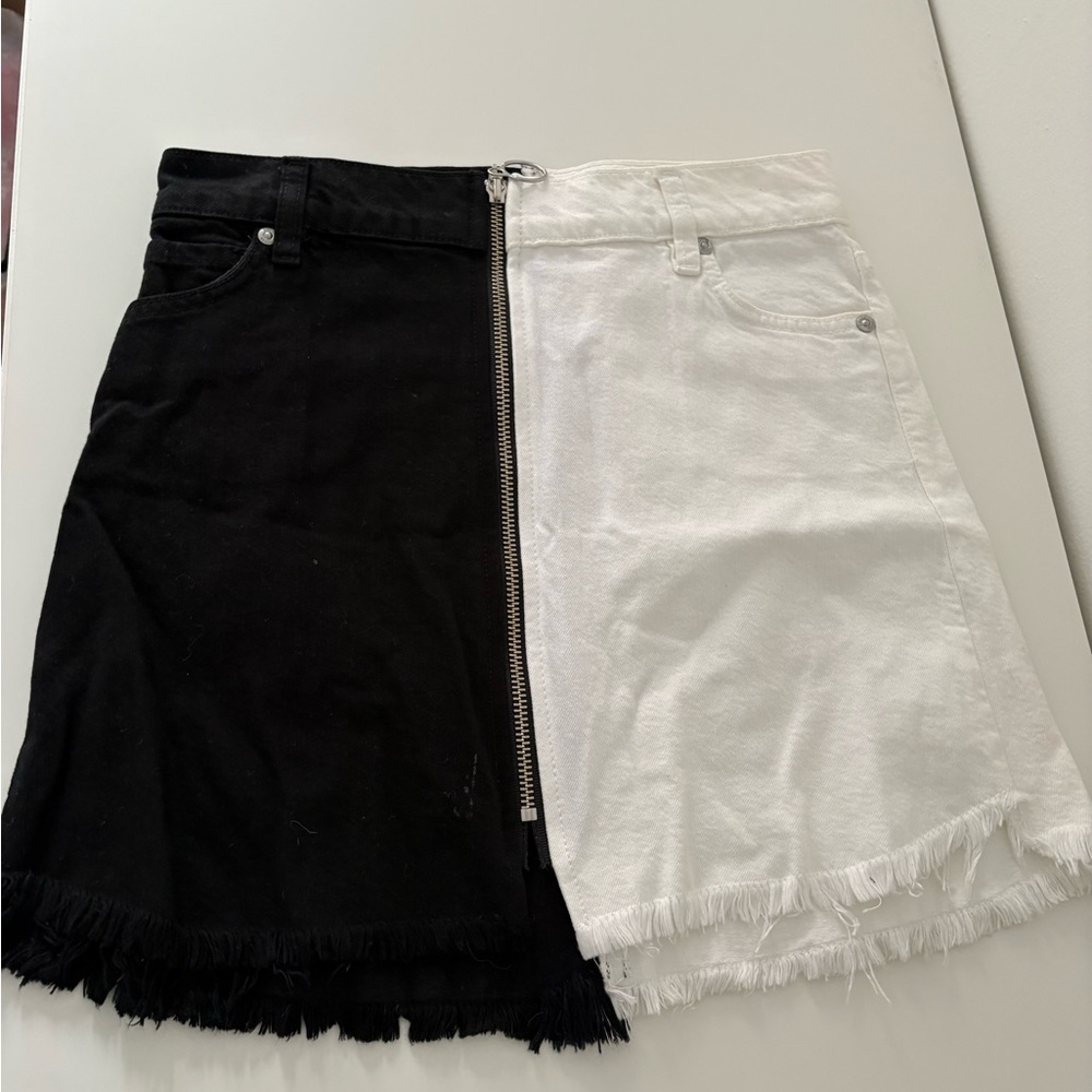 REVICE Two-Tone Black and White Mini Skirt